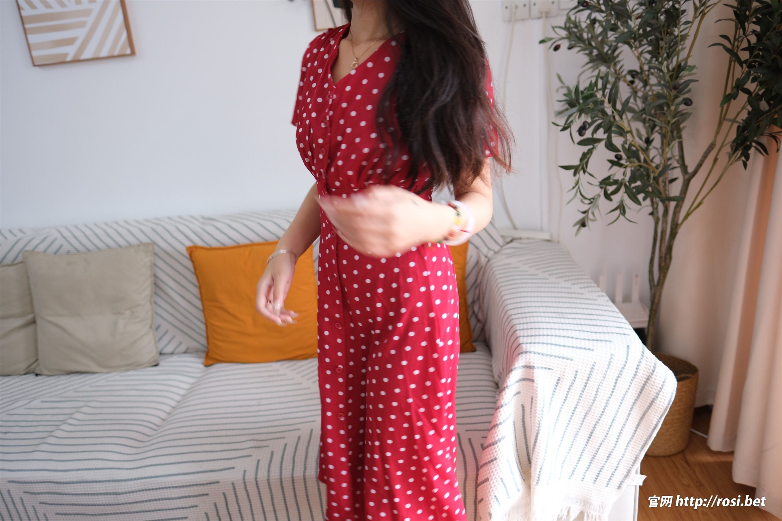 ROSI写真 2024.09.11 NO.4664